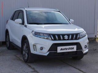 Suzuki Vitara 1.4 BoosterJet 4x4, 1.maj,�R