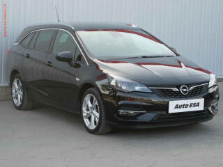 Opel Astra 1.2T, 1.maj,�R, AC, LED