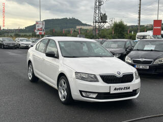 �koda Octavia 1.6 TDi, DSG, park.�idla
