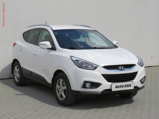 Hyundai ix35 2.0CRDi 4x4, R, AC, xenon
