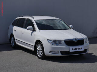 �koda Superb 2.0.TDi, DSG, v�h�ev.sed