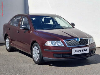�koda Octavia 1.4i 16V, �R, servis.kniha