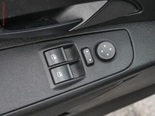 Fiat Punto (2011) 1.2 i Grande, AC, tažné - náhled 14