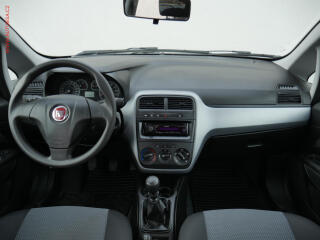Fiat Punto (2011) 1.2 i Grande, AC, tažné - náhled 8