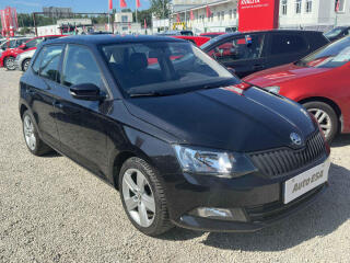 �koda Fabia 1.0 MPi, AC, v�h�ev sed