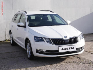 �koda Octavia 1.6 TDi, �R, DSG, LED