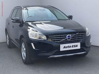 Volvo XC60 2.4D 4x4, 2.maj,�R, AT, park