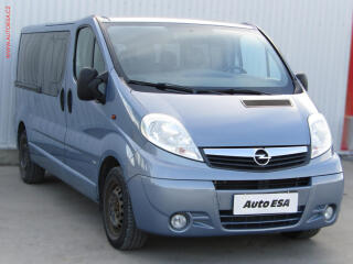 Opel Vivaro 2.0CDTi L2H1 9m�st, �R, STK3