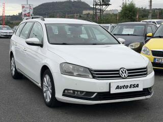 Volkswagen Passat 2.0TDi, DSG, v�h�ev sed