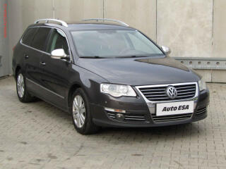 Volkswagen Passat 2.0TDi, Navigace