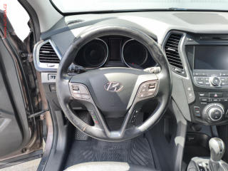 Hyundai Santa Fe (2014) 2.2 CRDi 4x4, Premium, AT - náhled 10