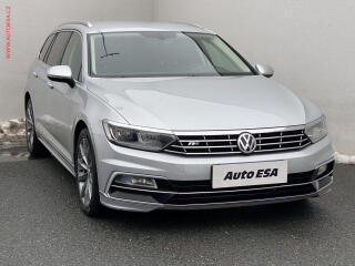 Volkswagen Passat 2.0 TDi 4MOTION, �R