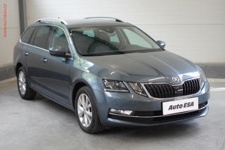 koda Octavia 1.6TDi, navi, LED, autoAC