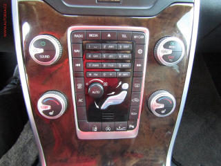 Volvo S80 (2015) 2.0d, ČR, AT, tempo - náhled 15