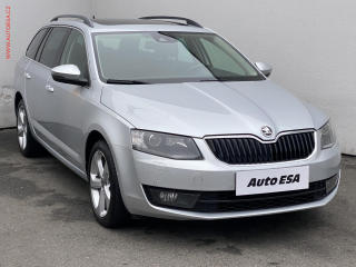 koda Octavia 1.6TDI, xenon, panorama, navi