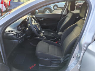 Fiat Tipo (2019) 1.6 MJT, Lounge, navi, kamera - náhled 9