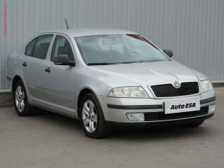 �koda Octavia 1.6MPi, AC, TZ