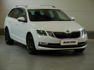 �koda Octavia 2.0TDI 4x4, AT, navi, LED
