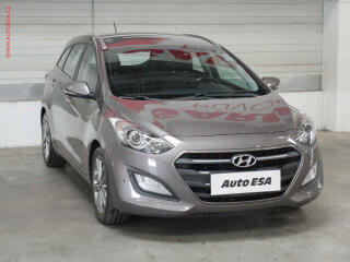 Hyundai i30 1.6GDi, 1.maj,�R, servis
