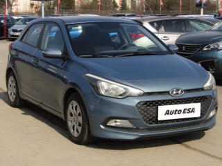 Hyundai i20 1.2CRDi, servis.kniha, AC