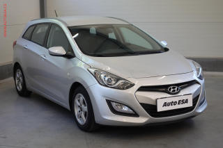 Hyundai i30 1.6CVVT, AC, el. vbava