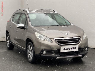 Peugeot 2008 1.2PT, Allure, navi