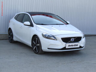 Volvo V40 2.0D, AC, bixen, park.asist