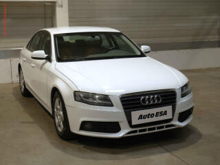 Audi A4 2.0 TDi, 1.maj, AC, park
