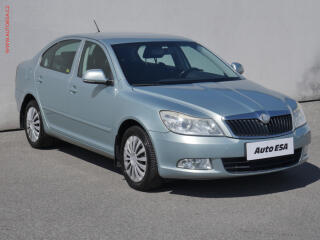 �koda Octavia 1.6MPi, �R, Klima