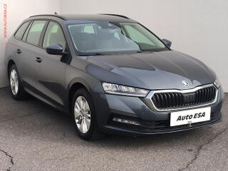 �koda Octavia 2.0 TDi, navi, LED, autoAC