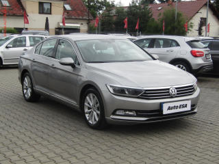 Volkswagen Passat 2.0 TDi, R