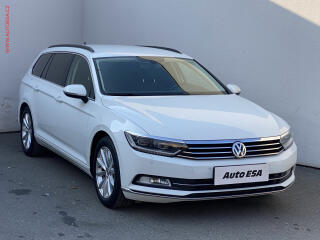 Volkswagen Passat 2.0TDi, Comfortline, LED