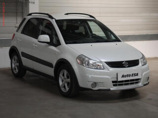 Suzuki SX4 1.6 i, �R, AC, v�h�ev sed