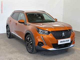 Peugeot 2008 1.2 PT, 1.maj,�R, servis
