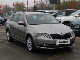 koda Octavia 2.0 TDi, R, DSG, LED, navi