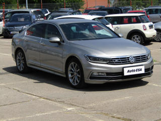 Volkswagen Passat 2.0TDi, 2.maj,R, Highline