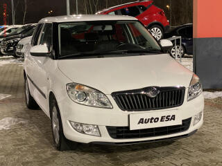 �koda Fabia 1.2 TSi, Ambition, v�h�ev sed