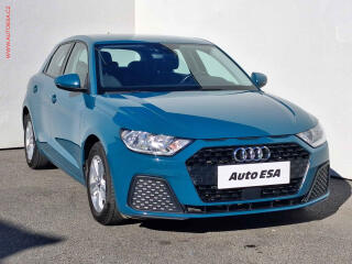 Audi A1 1.0 i, AC, v�h�ev sed