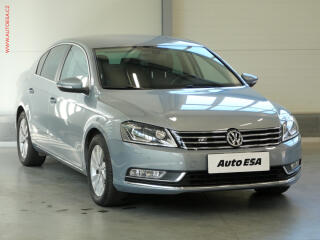 Volkswagen Passat 2.0 TDI, �R, servis.kniha