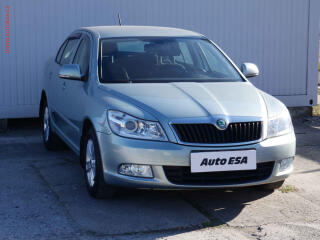 �koda Octavia 1.6 LPG, AC, TZ, park.�idla