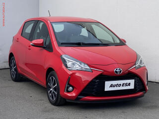 Toyota Yaris 1.5i, +kola, kamera