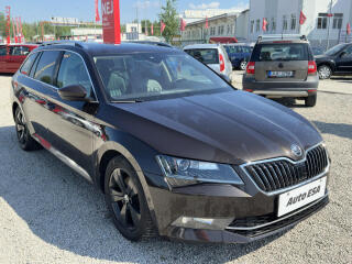 �koda Superb 2.0 TDi 4x4, �R, DSG, bixen