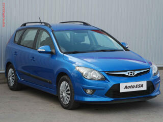 Hyundai i30 1.4i, 1.maj,�R, AC, park