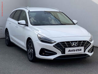 Hyundai i30 1.6 CRDi, �R, LED,, temp