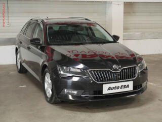 �koda Superb 2.0 TDi 4x4, DSG, navi, bixen