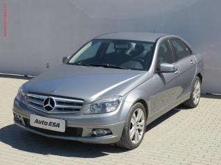 Mercedes-Benz Třídy C (2010) 1.8CGi C 180, AT - náhled 3