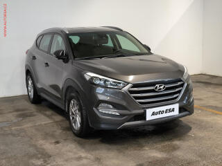 Hyundai Tucson 1.7 CRDi, �R, Navi, kamera