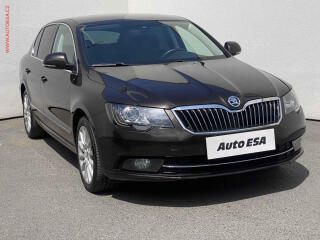 �koda Superb 2.0TDi, �R, AC, bixen, park