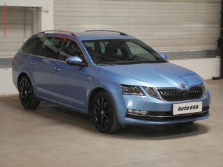 �koda Octavia 2.0TSI, �R, DSG, navi, LED
