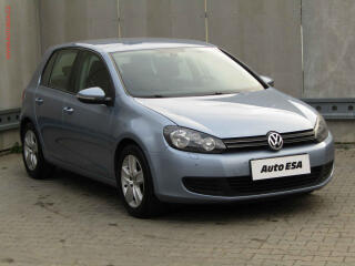 Volkswagen Golf 2.0 TDi, AC, v�h�ev sed